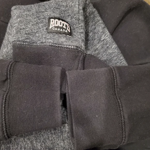 Roots cowl hooded pullover - Picture 4 of 6